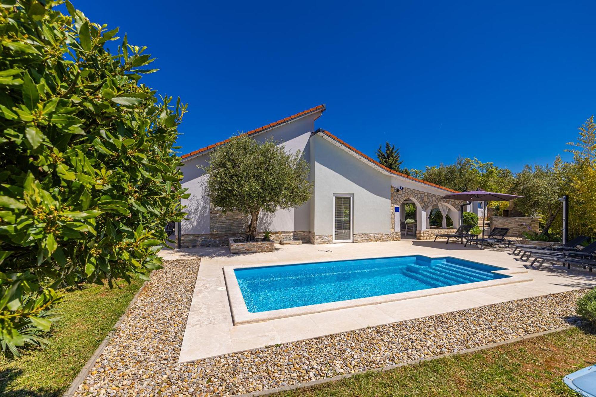 Holiday House Kai With Private Pool Pinezići 外观 照片