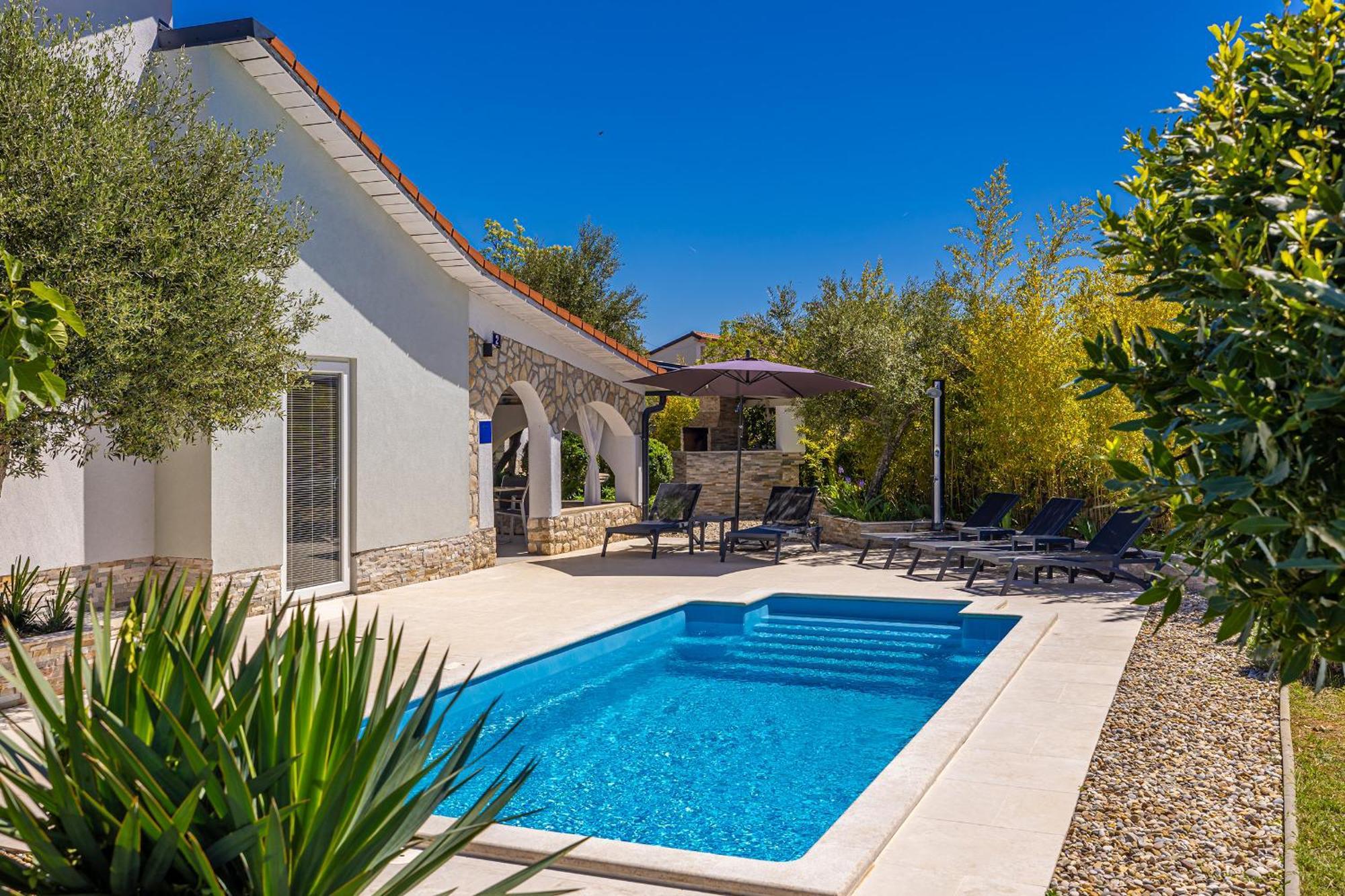 Holiday House Kai With Private Pool Pinezići 外观 照片